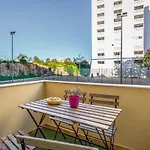 Ocean Breeze 1 Bdr Flat In By Lovelystay Портіман