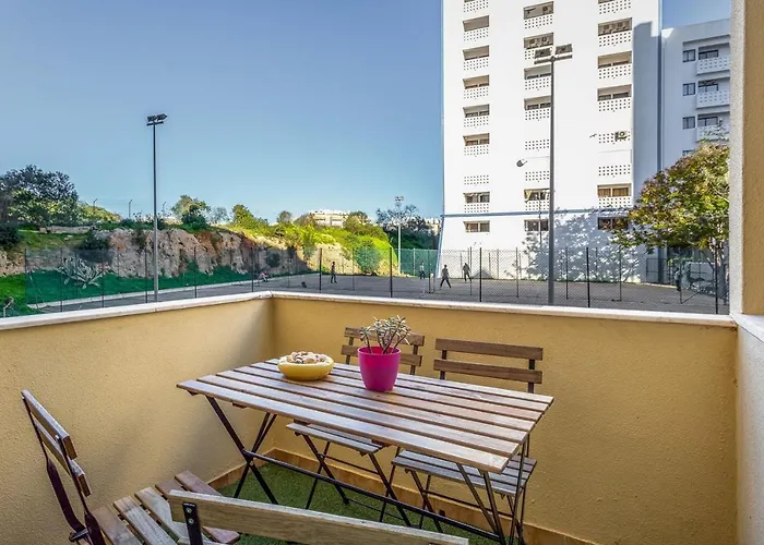 Ocean Breeze 1 Bdr Flat In By Lovelystay 波尔蒂芒