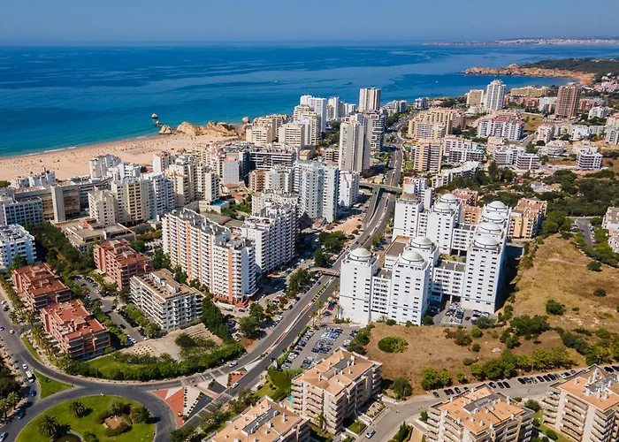 Ocean Breeze 1 Bdr Flat In By Lovelystay 波尔蒂芒