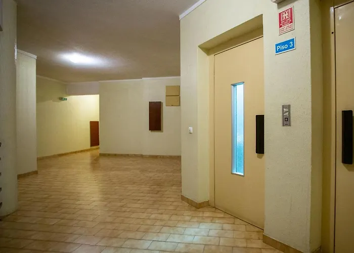 Ocean Breeze 1 Bdr Flat In By Lovelystay 波尔蒂芒