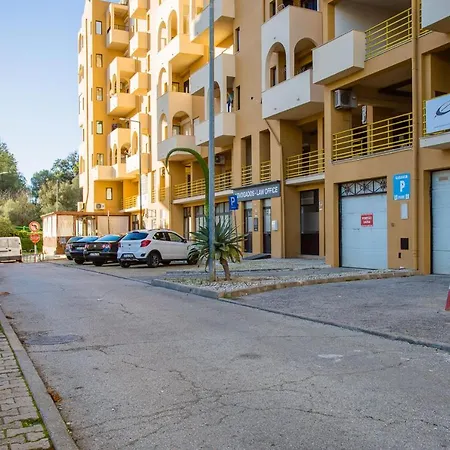 Ocean Breeze 1 Bdr Flat In By Lovelystay Portimao